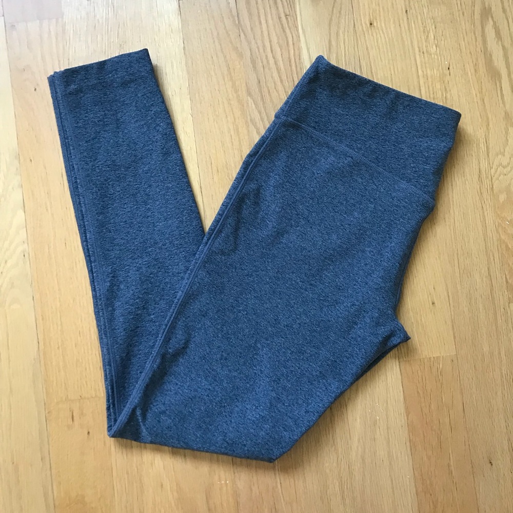 Grey workout leggings
